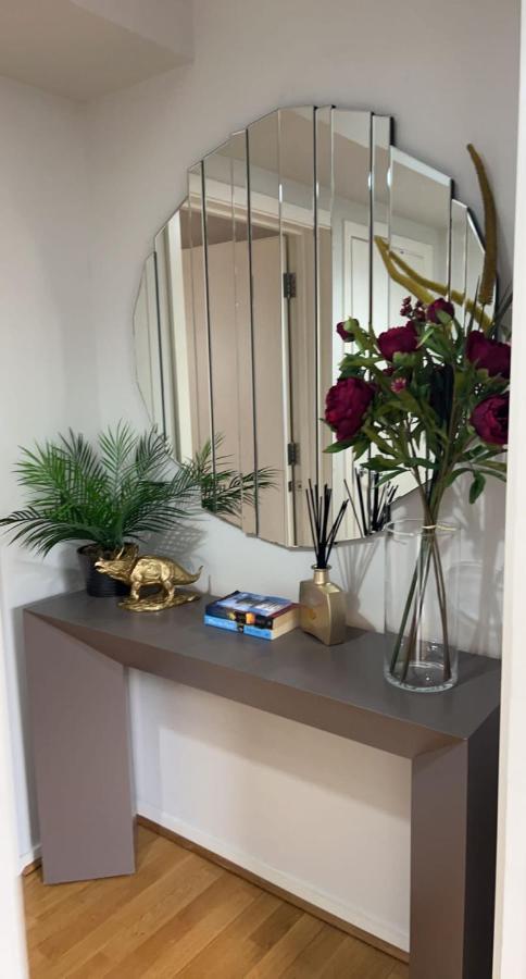 The Reflection Apartment , With River Thames View London Eksteriør bilde